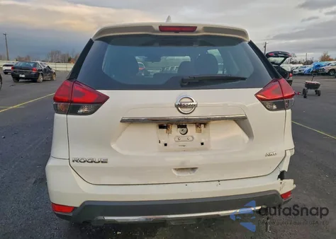 2017 Nissan Rogue Sv z USA, uszkodzony, nr VIN 5N1AT2MV1HC846768